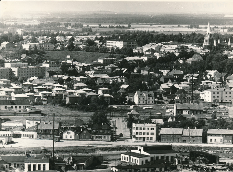 Ajaloolis-kirjanduslik jalutuskäik: Ülejõe teekond